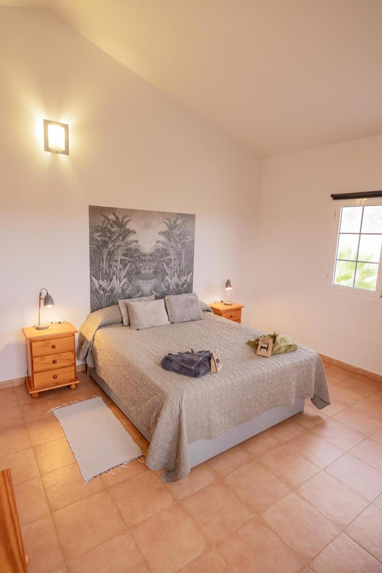 Casa Amaya - Spacious House With Pool, Large Garden, Bbq, 2 Terraces, And Ideal Location El Charco  Exterior photo